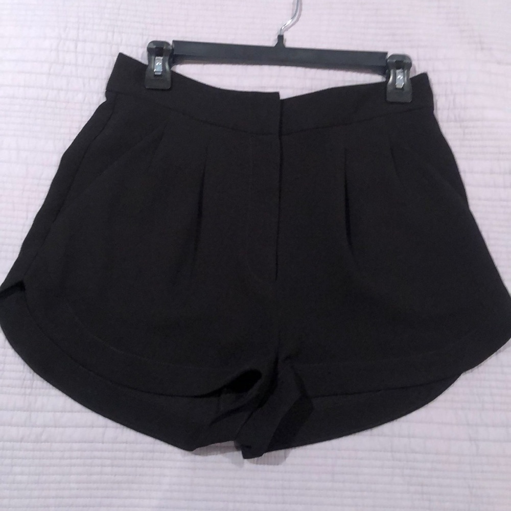 BCBG generation high waisted shorty shorts